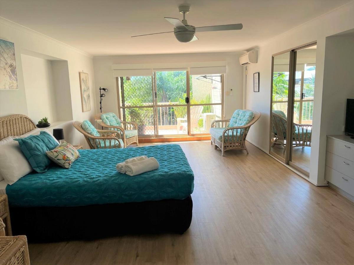 Sanctuary Beach Resort Gold Coast Exterior foto