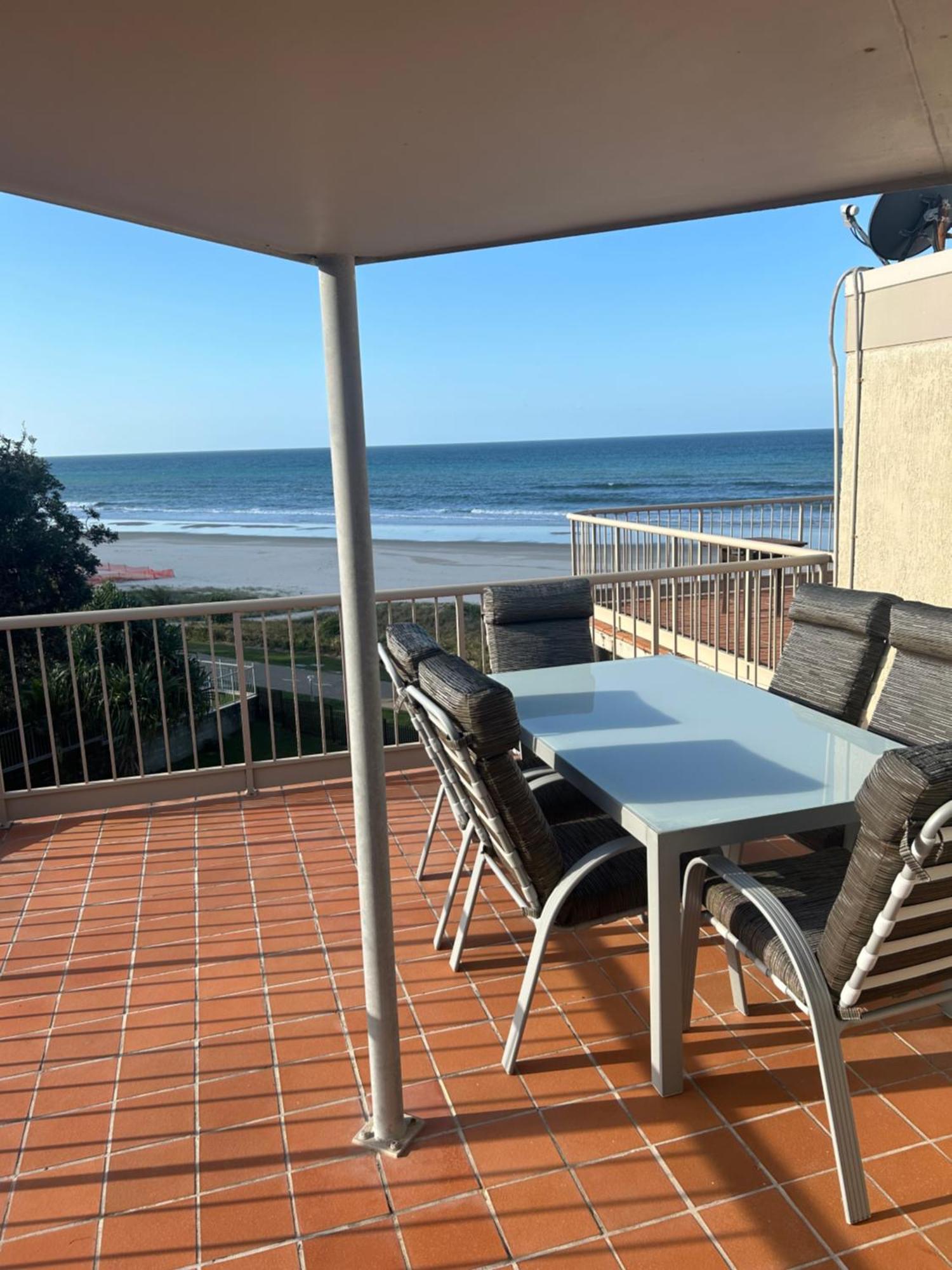 Sanctuary Beach Resort Gold Coast Exterior foto